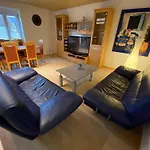 Messmer Mit Terrasse Daire