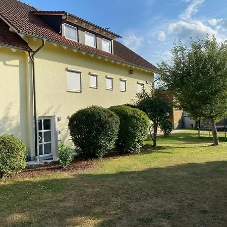Meßmer Mit Terrasse Heiligenborn